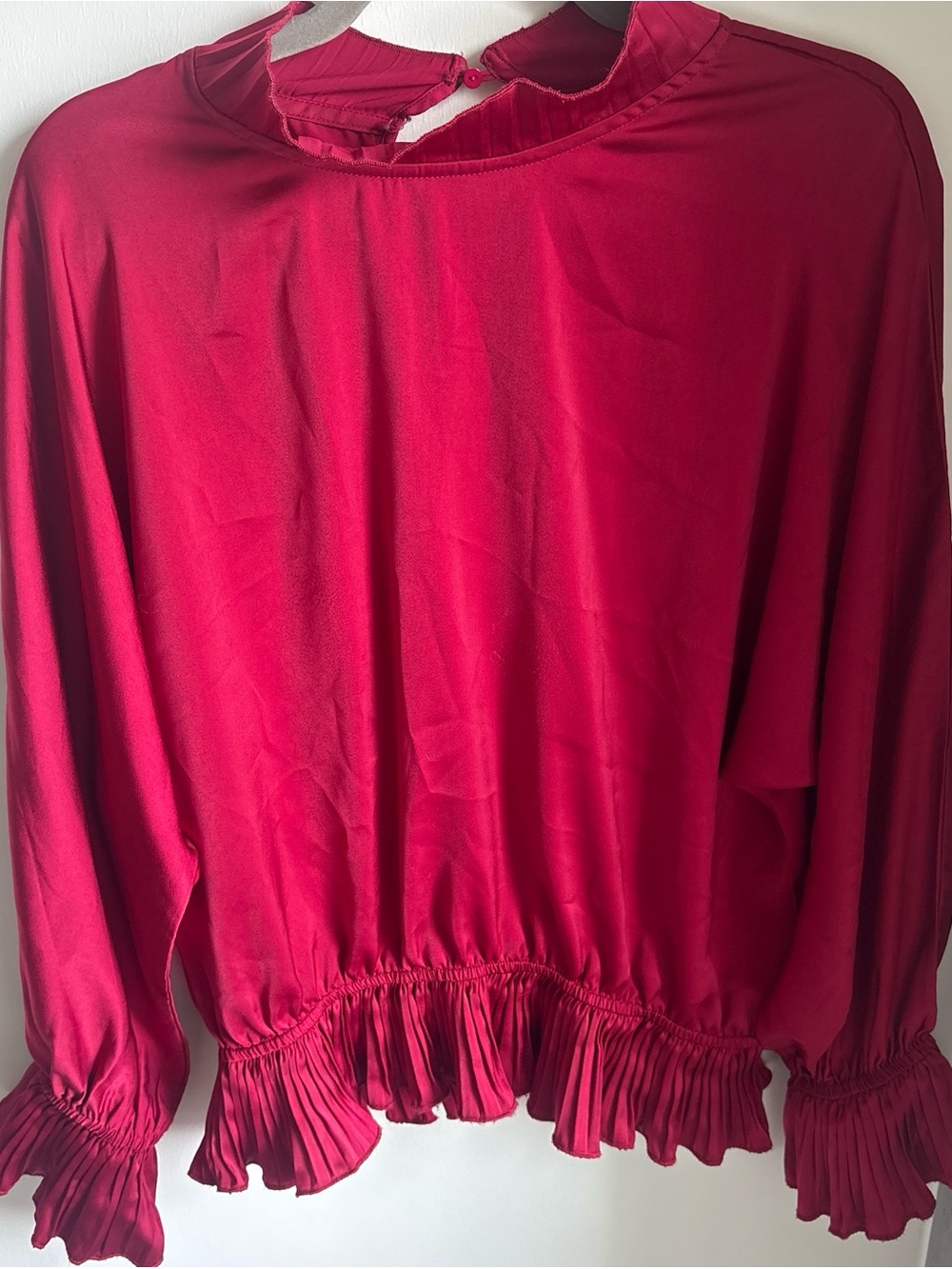 Women's Red Long-Sleeve Ruffled Hem Blouse
